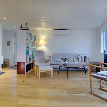 Sofine - 250m From The Sea By Interhome *